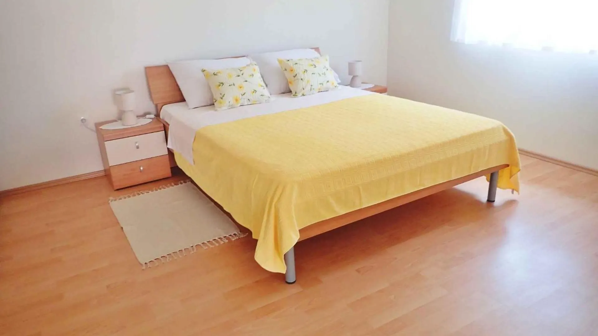 Apartment In Starigrad-Paklenica 50111